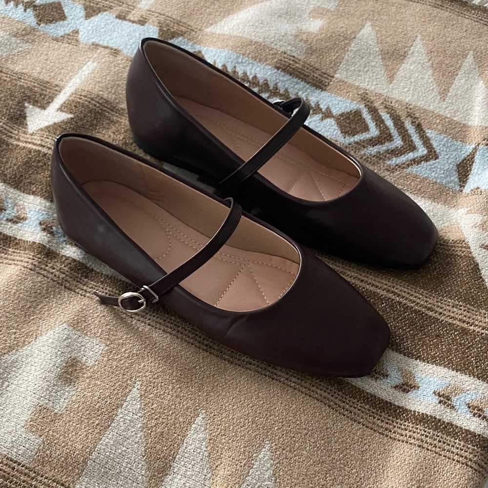 TN TANGEST leather Flats